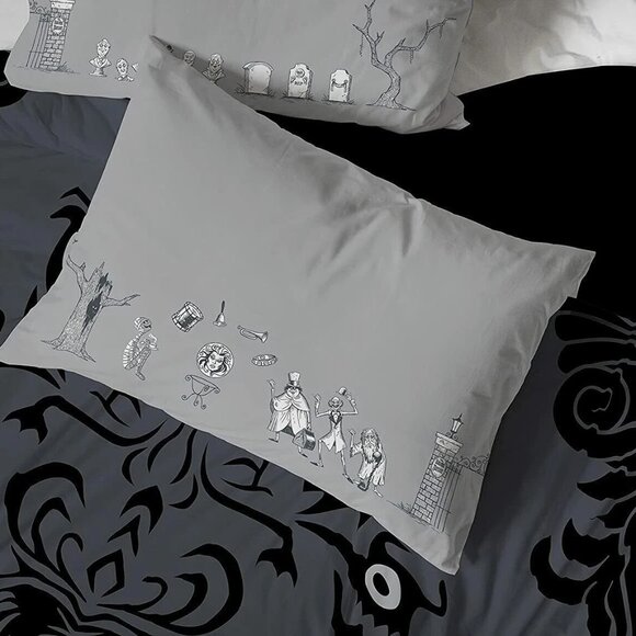 Jay Franco Disney Haunted Mansion Happy Haunts Pillowcase Set of 2 - Picture 2 of 10